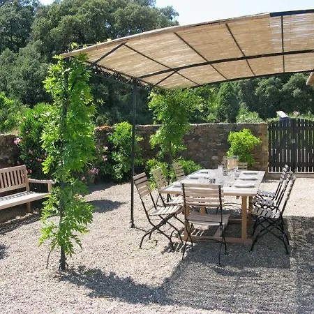 Agay Sleeps 8 Pool Air Con Wifi Holiday home *