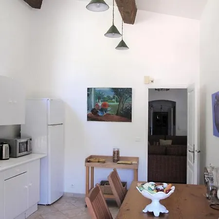 Agay Sleeps 8 Pool Air Con Wifi Hébergement de vacances